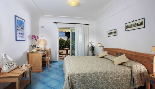 Superior Double or Twin Room, Terrace, Garden View