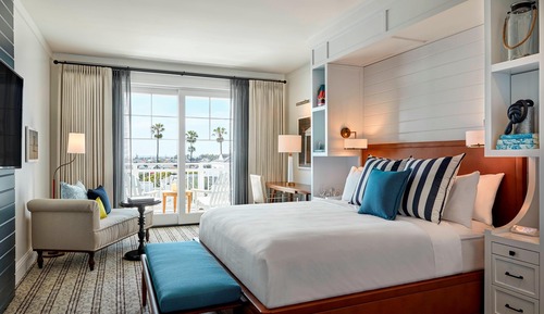 Room, 1 King Bed, Non Smoking, Ocean View