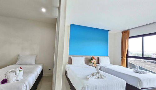 Family Suite Twin Room