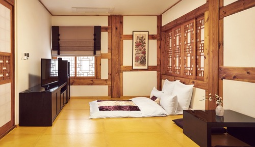 Deluxe Room (Daechung - Hanok View, Ondol)