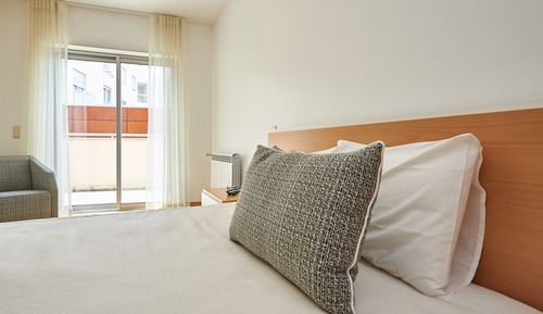 Apartment, 2 Bedrooms (13B)