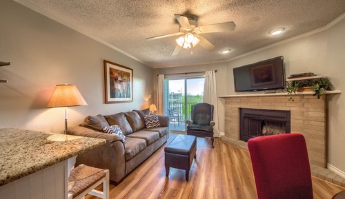 Condo, 2 Bedrooms