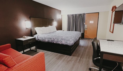 Standard Room, 1 King Bed, Smoking