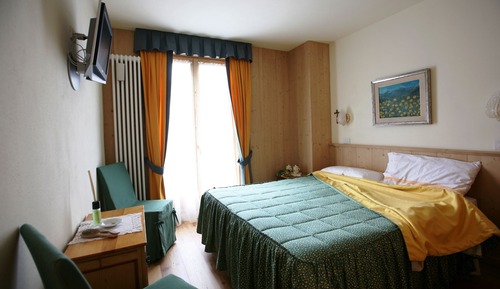 Classic Double Room