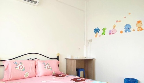 Double Room, Non Smoking, Shared Bathroom