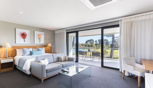 One Bedroom Suite, Club View