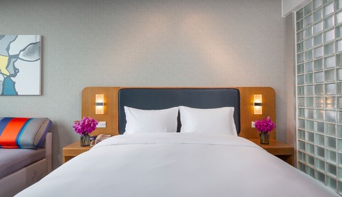 Standard Room, 1 King Bed (High Floor)