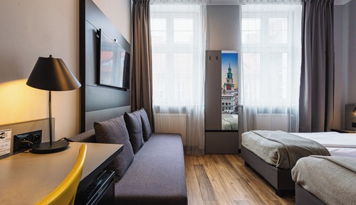 Standard Quadruple Room, 1 Bedroom, Private Bathroom, City View