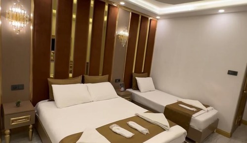 Comfort Triple Room