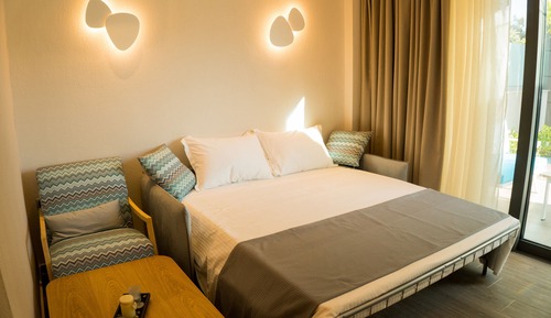 Standard Double Room, Garden View