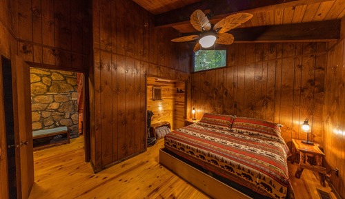Signature Cabin, 3 Bedrooms, Hot Tub, Mountain View