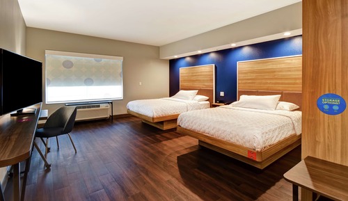 Room, 2 Queen Beds, Accessible, Bathtub (Hearing)