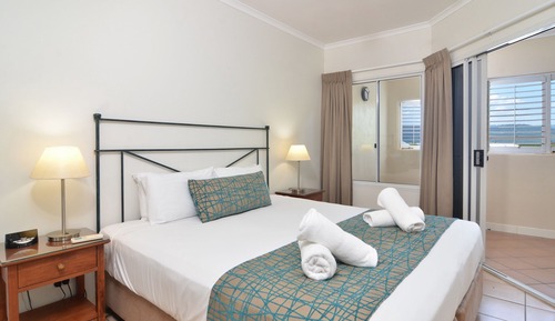 Apartment, 1 Bedroom (No Kids)