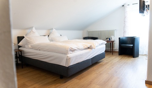 Economy Double Room, Private Bathroom, Garden View