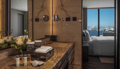 Premium Room, 1 King Bed, River View (Club Lounge Access)