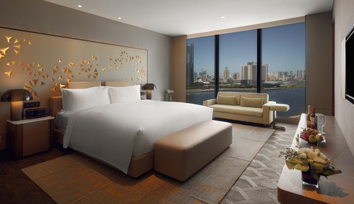 Suite, 1 Bedroom (Dining Area)