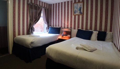 Standard Triple Room, Ensuite