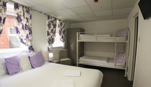 Family Room, Ensuite