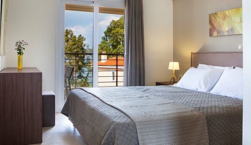 Junior Suite, 1 Bedroom, Garden View (Hyacinth)