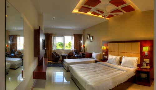 Standard Triple Room, City View