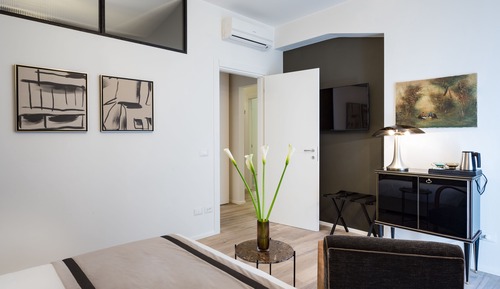 Double Room (4)