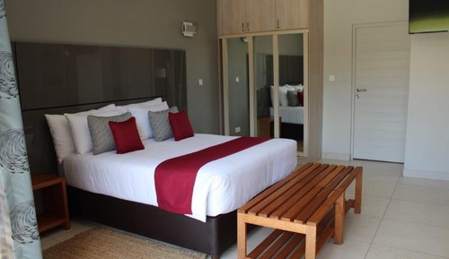 Queen Room