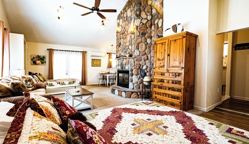 Premium Suite, Multiple Beds, Fireplace, Garden View (no pets allowed)