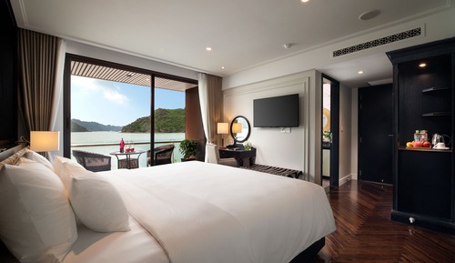 Senior Suite (Private Sun Balcony)