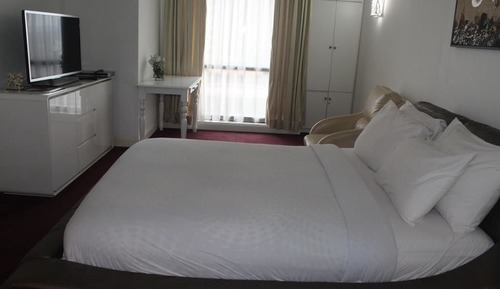 Executive Double Room, 2 Bedrooms, Kitchenette