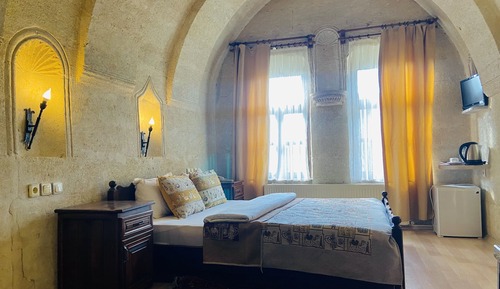 Arch Stone Room - 16