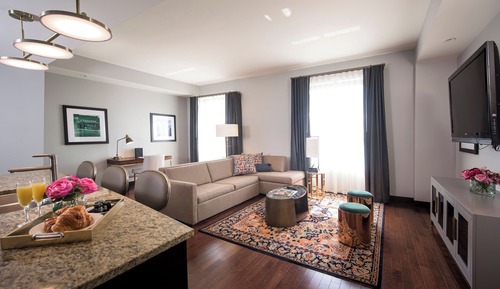 Suite, 1 King Bed with Sofa bed (Mayo )