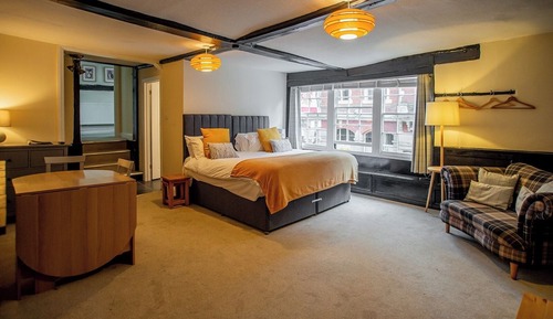 Family Suite, Ensuite