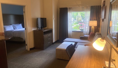 Suite, 1 King Bed, Kitchen, Courtyard View