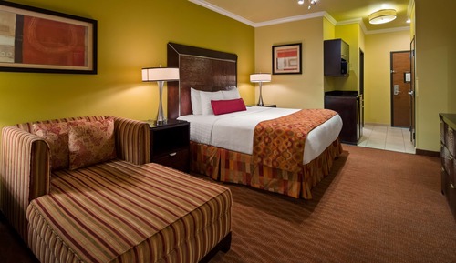 Standard Room, 1 King Bed, Accessible, Non Smoking
