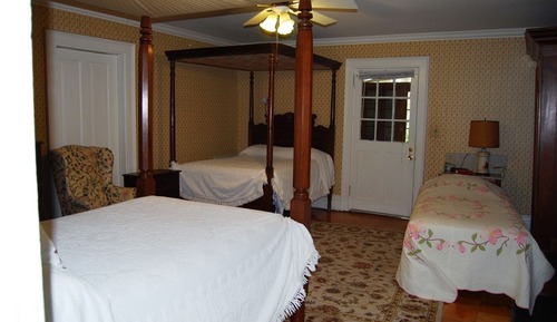 Signature Double Room, Multiple Beds (Green)