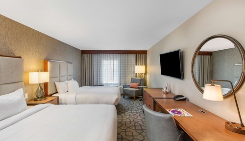 Room, 2 Queen Beds, Accessible, Bathtub (Mobility & Hearing)
