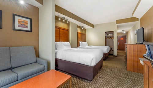 Suite, Multiple Beds, Non Smoking