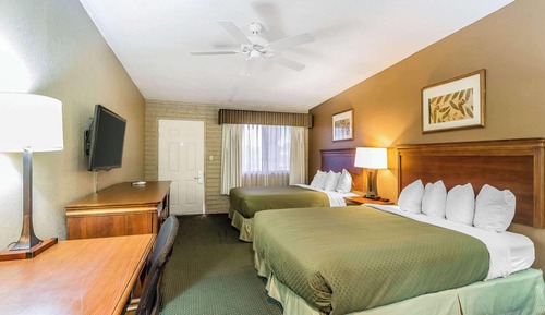 Standard Room, 2 Queen Beds, Non Smoking
