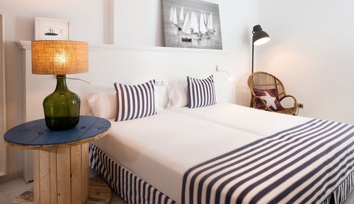 Standard Suite (3 Adults and 1 Child)