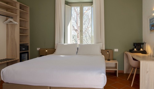 Club Room, 2 Twin Beds, Balcony (House)