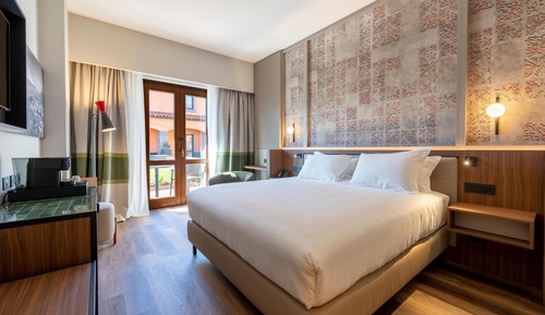 Room, 1 King Bed, Patio