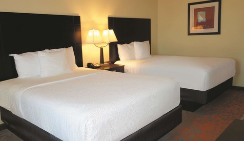Room, 2 Queen Beds, Non Smoking