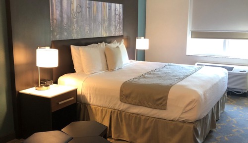 Standard Room, 1 King Bed, Non Smoking, Microwave