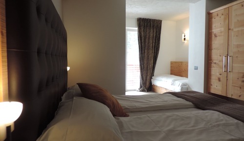 Double Room, Mountain View (Negritella)