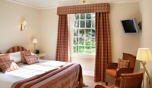 Classic Double Room (2)