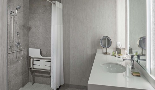 Room, 2 Queen Beds, Accessible (Mobility & Hearing, Roll-in Shower)
