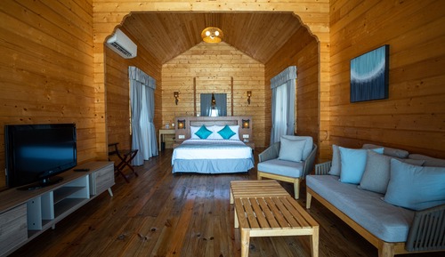 Premium Chalet Queen