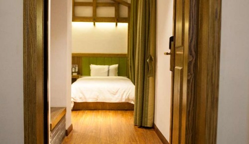 Traditional Twin Room