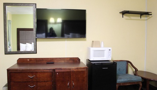 Standard Room, 1 King Bed