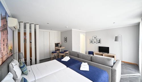 Family Studio, Private Bathroom (1st Floor)